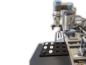 Kadr na robot współpracujący i stanowisko paletyzacji